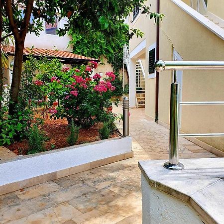חוואר Apartments Riljic מראה חיצוני תמונה