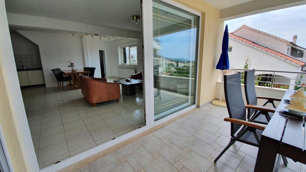 חוואר Apartments Riljic מראה חיצוני תמונה