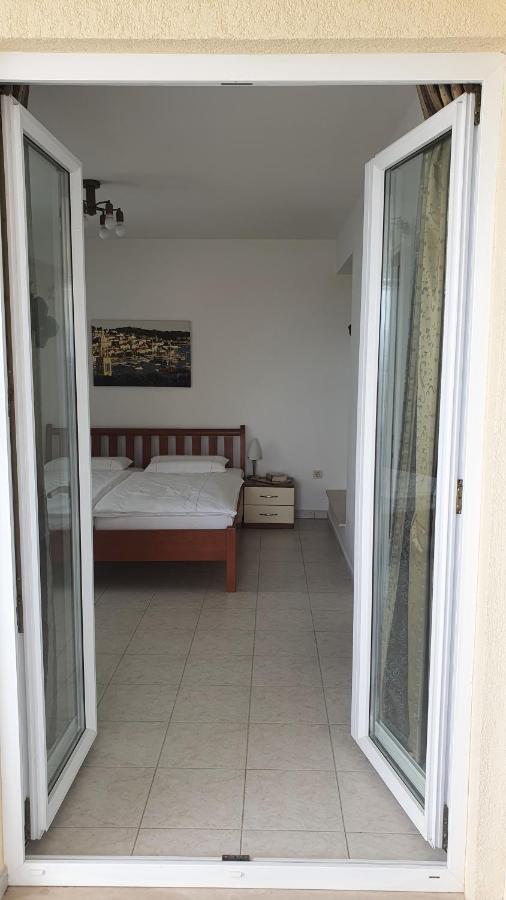חוואר Apartments Riljic מראה חיצוני תמונה